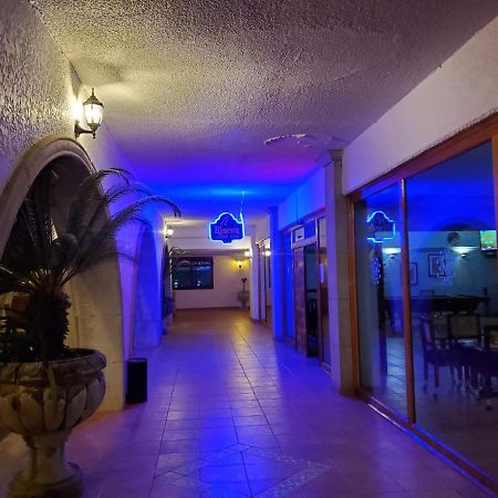 Hotel Mision Santa Maria San Quintin 外观 照片
