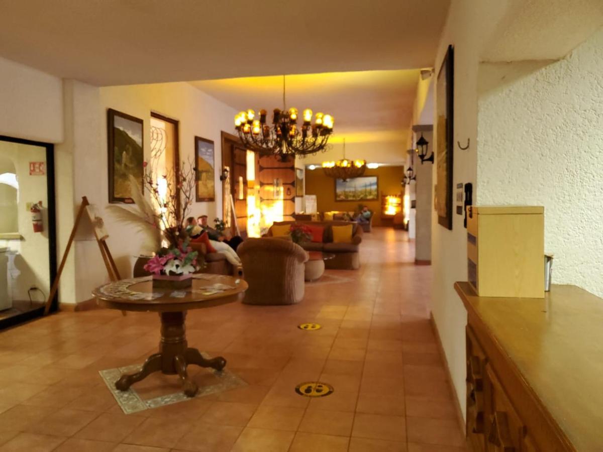 Hotel Mision Santa Maria San Quintin 外观 照片