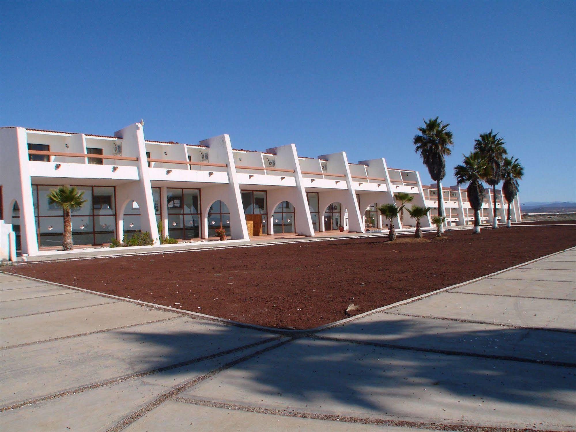 Hotel Mision Santa Maria San Quintin 外观 照片